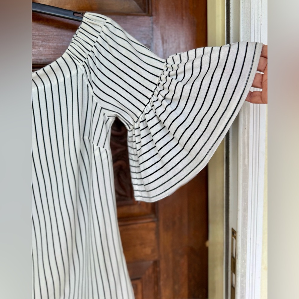 Banana Republic Black & White Striped Off Shoulder Top, Bell Sleeves, Size Small - Picture 6 of 9